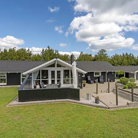 Thore - 400m From The Sea By Interhome Nyaraló Sæby