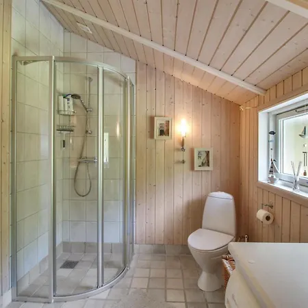 Nyaraló Thore - 400m From The Sea By Interhome *